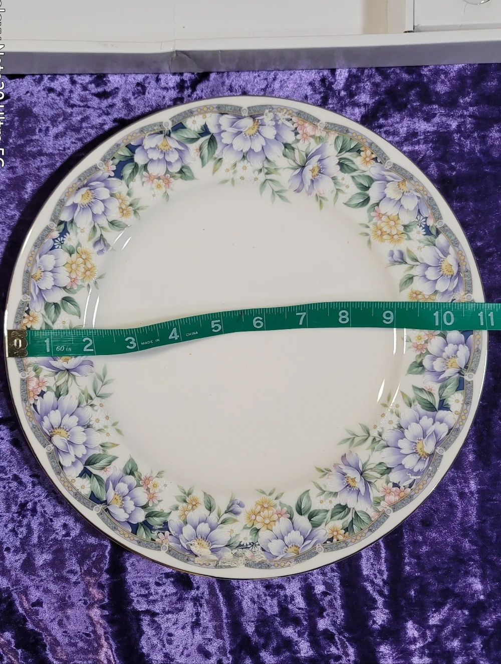0904. In Original Box ~ Andrea by Sadek Cake Plate & Server 'Donna' Pattern 10.5